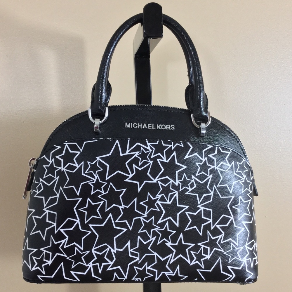 NWT⭐️Trendy Michael Kors Star Crossbody Bag⭐️